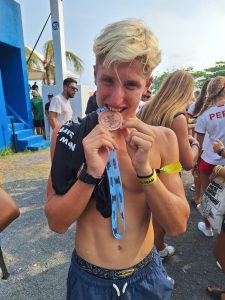 Thiago Passeri Pezzati entre los mejores 4 del mundo.