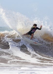 Quiksilver and Roxy Young Guns Series 2025 1er día de competencia